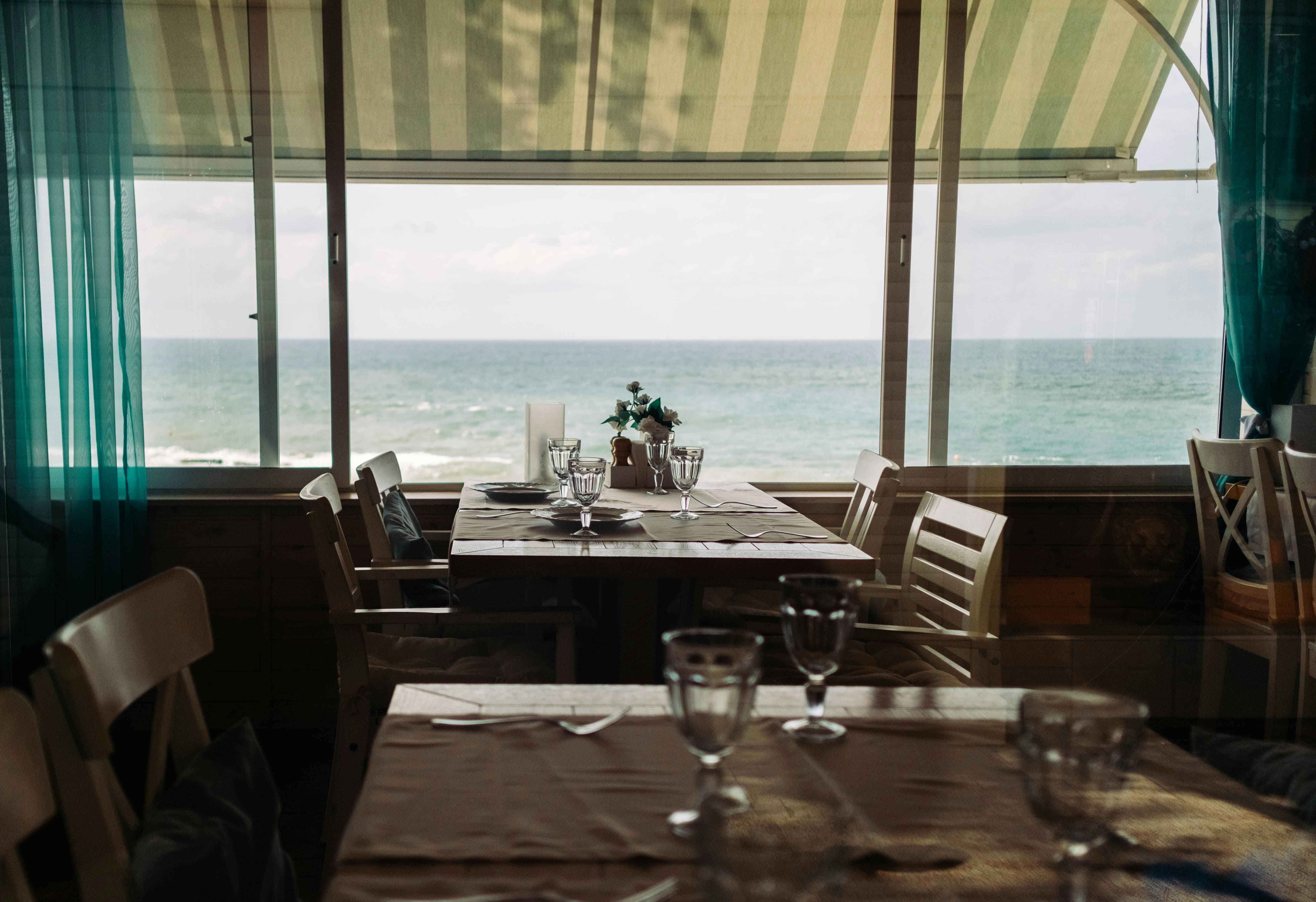 Waterfront Dining